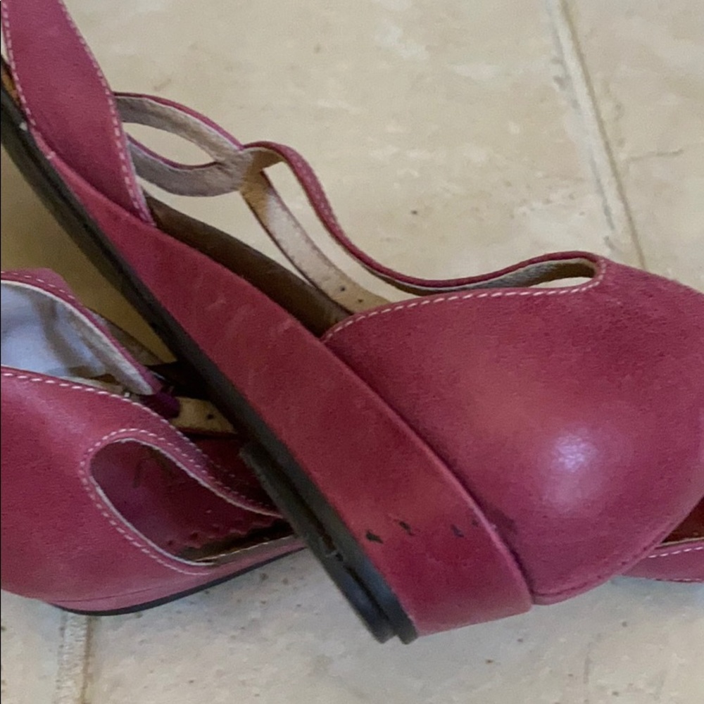 Dark pink cute small wedge shoes ! - Picture 4 of 4